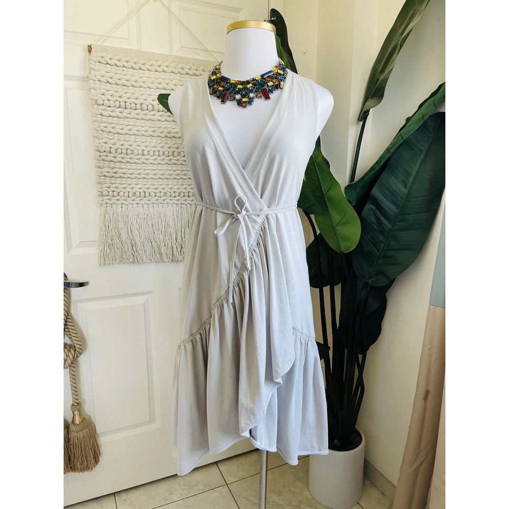 ZARA Women's Sand Ruffled Wrap Dress Size‎ Small Sleeveless V-Neck